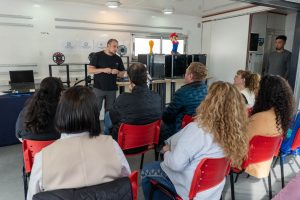 Entregaron material didáctico adaptado a la Asociación Ángeles Especiales