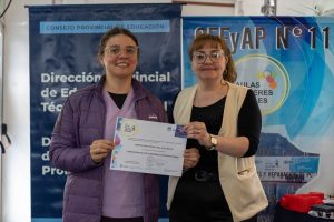 Entregaron material didáctico adaptado a la Asociación Ángeles Especiales