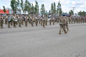 Álvarez y Elmiger estuvieron presentes en la asunción del nuevo comandante de la XI Brigada Mecanizada de Río Gallegos