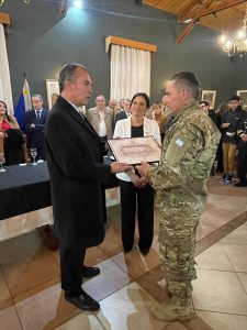 Álvarez y Elmiger estuvieron presentes en la asunción del nuevo comandante de la XI Brigada Mecanizada de Río Gallegos
