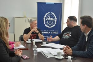 Salud realizó una reunión de trabajo con el director del Hospital de Caleta Olivia