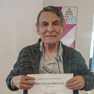 Con una muestra abierta, el Centro “Recuerdos Compartidos” realizó el cierre anual de sus talleres