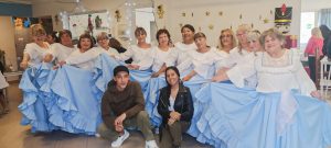 Con una muestra abierta, el Centro “Recuerdos Compartidos” realizó el cierre anual de sus talleres