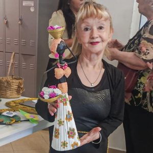 Con una muestra abierta, el Centro “Recuerdos Compartidos” realizó el cierre anual de sus talleres