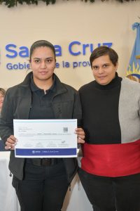 El Gobierno de Santa Cruz entregó certificados de la Capacitación en Compras y Contrataciones Públicas