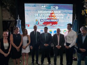 Santa Cruz presentó al país el Mundial de Natación de Invierno 2028