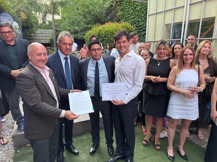 Santa Cruz presentó al país el Mundial de Natación de Invierno 2028