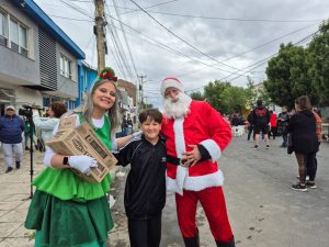Lotería de Santa Cruz cerró con festejos la Colecta "Un juguete por una sonrisa"