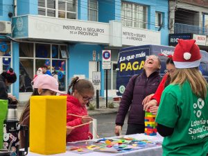 Lotería de Santa Cruz cerró con festejos la Colecta "Un juguete por una sonrisa"