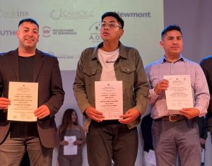 Santa Cruz puso en valor a la educación y el trabajo: entrega de certificados a los jóvenes que se capacitaron en minería