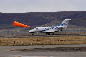 Claudio Vidal encabezó el acto de inauguración de la flamante pista del Aeropuerto de Río Gallegos