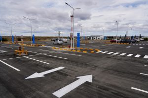 Claudio Vidal encabezó el acto de inauguración de la flamante pista del Aeropuerto de Río Gallegos