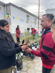 El CAP entregó 610 plantines en la jornada “Sembrando Futuro” en Casa de Gobierno