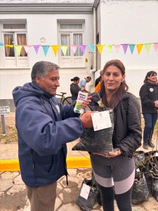 El CAP entregó 610 plantines en la jornada “Sembrando Futuro” en Casa de Gobierno