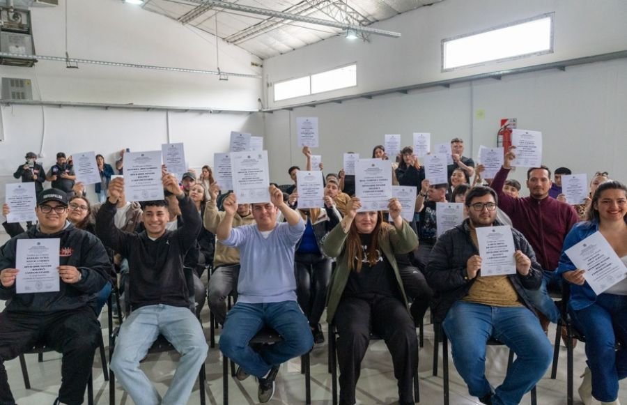 Finalizó  el Ciclo de Formación para el Trabajo en el Ámbito de la Minería