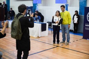 Vidal: “La decisión política del Gobierno es entregar tierras a los vecinos que quieren seguir apostando a Santa Cruz”