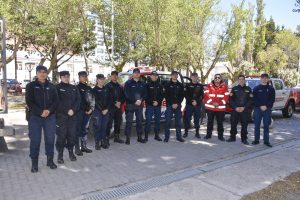 Claudio Vidal encabeza el operativo que partió a El Chaltén para sofocar el incendio forestal que afecta a la zona