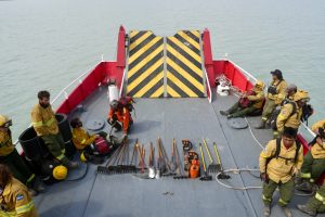 El gobernador Claudio Vidal coordina en El Chaltén las acciones para contener el incendio