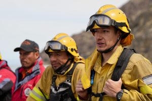 El gobernador Claudio Vidal coordina en El Chaltén las acciones para contener el incendio