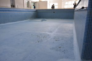 Educación acondiciona piletas en escuelas especiales para el regreso a clases