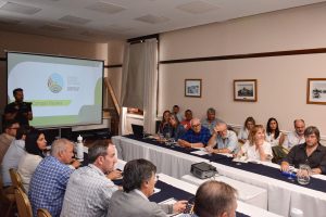 Mesa de trabajo: El Gobierno y el sector productivo aúnan criterios para potenciar y activar los campos