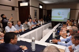 Mesa de trabajo: El Gobierno y el sector productivo aúnan criterios para potenciar y activar los campos