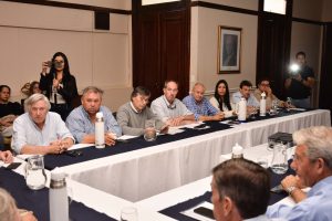 Mesa de trabajo: El Gobierno y el sector productivo aúnan criterios para potenciar y activar los campos