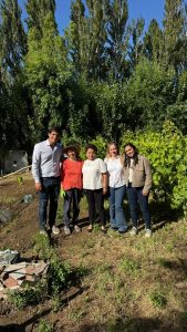 Estado presente para acompañar a quienes producen: Garay recorrió una chacra productiva en Caleta Olivia