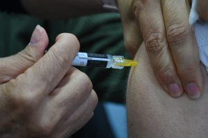 Salud brindó jornada de vacunación en el barrio Hugo Giménez Agüero