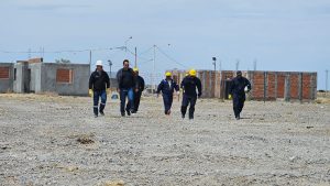 El Gobierno comenzó la construcción de seis nuevas unidades habitacionales en Koluel Kaike