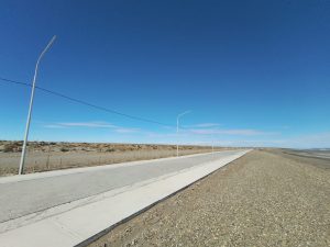 Servicios Públicos trabaja en la obra de red eléctrica para el nuevo camping en Río Gallegos