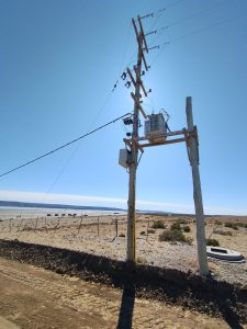 Servicios Públicos trabaja en la obra de red eléctrica para el nuevo camping en Río Gallegos