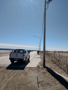 Servicios Públicos trabaja en la obra de red eléctrica para el nuevo camping en Río Gallegos