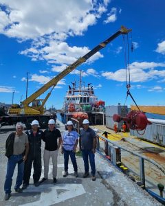 Se restableció la boya de señalización en el ingreso al canal del Puerto Caleta Paula