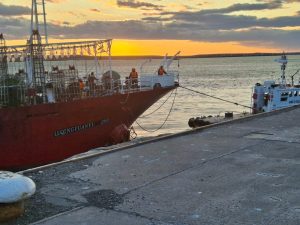 Inició la temporada de calamar en Puerto Deseado