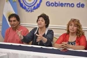El primer contingente de las colonias de verano para adultos mayores visitó la Casa de Gobierno