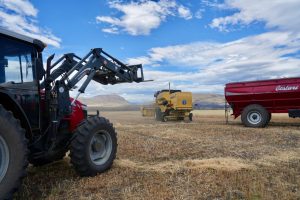 Vidal: “La única posibilidad que tenemos en esta provincia de salir adelante es con trabajo y producción”