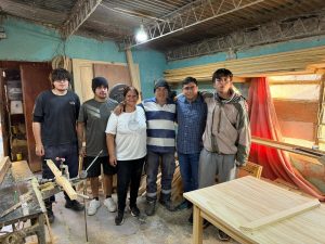 Claudio Vidal se encuentra recorriendo el sector productivo y manteniendo encuentros institucionales en Los Antiguos