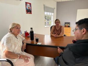 Claudio Vidal se encuentra recorriendo el sector productivo y manteniendo encuentros institucionales en Los Antiguos