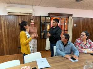 Claudio Vidal se encuentra recorriendo el sector productivo y manteniendo encuentros institucionales en Los Antiguos