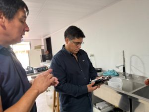 Claudio Vidal se encuentra recorriendo el sector productivo y manteniendo encuentros institucionales en Los Antiguos