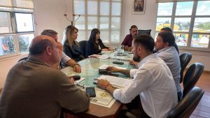 Avanzan en el marco legal para transformar el aeródromo de El Chaltén en un polo estratégico de conectividad