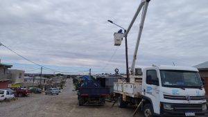 Servicios Públicos realiza trabajos integrales en energía y agua en el Distrito Puerto Deseado