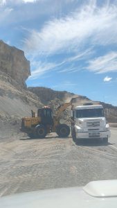 El Calafate: Equipos de Vialidad Provincial realizan trabajo en la Ruta Nacional N° 40