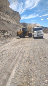 El Calafate: Equipos de Vialidad Provincial realizan trabajo en la Ruta Nacional N° 40