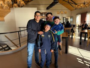 Vidal continuó hoy su recorrida en Los Antiguos con agenda productiva y de servicios