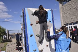 Viva Barrio-Somos Comunidad: la propuesta del gobernador Vidal reunió a cientos de familias en Río Gallegos