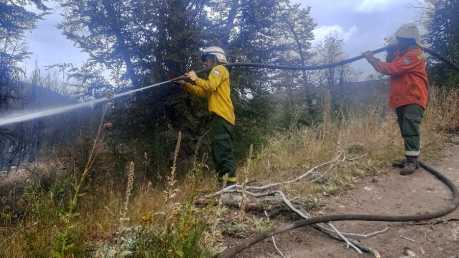 Chubut agradeció el compromiso y la solidaridad de la Brigada de Santa Cruz en el combate de los incendios