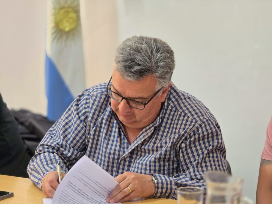 El Gobierno de Santa Cruz invertirá 4.500.000.000 en la construcción del nuevo polideportivo de Pico Truncado