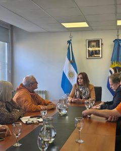 Ricci mantuvo una reunión con representantes del sector comercial de Santa Cruz